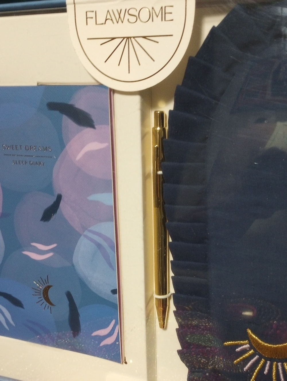 Gift Boxed Journal Set - Picture 4 of 11